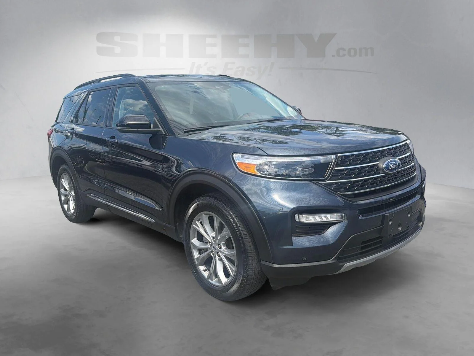 Used 2024 Stone Blue Metallic Ford XLT image 2