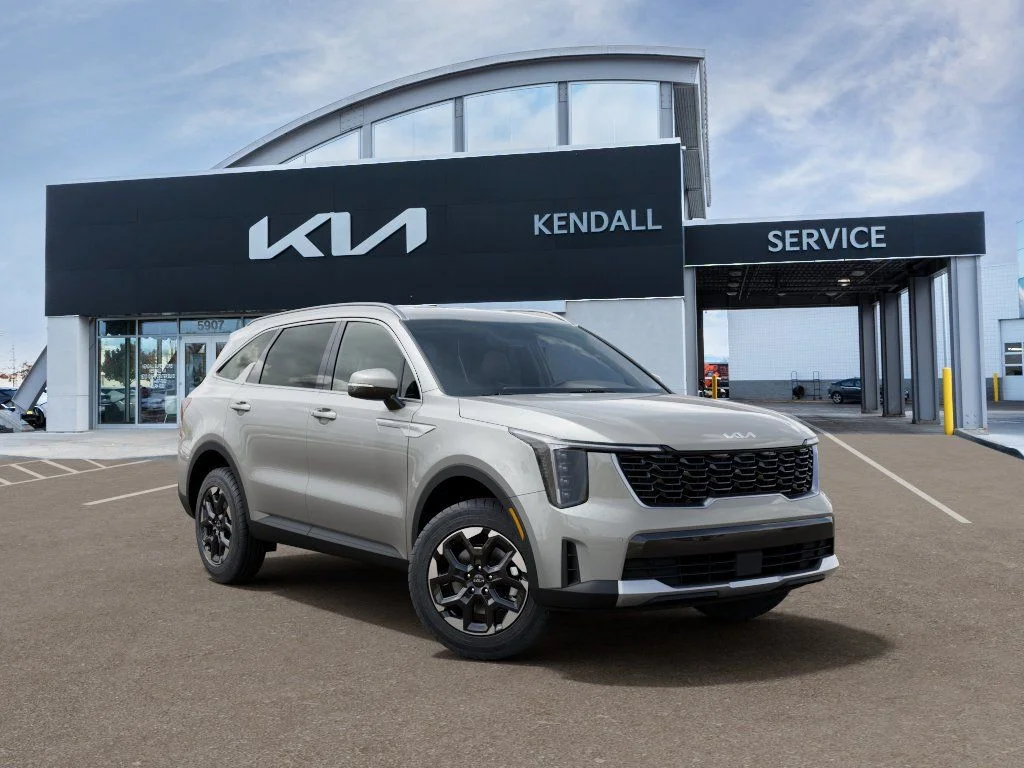 New 2026 Ivory Silver Kia S image 8
