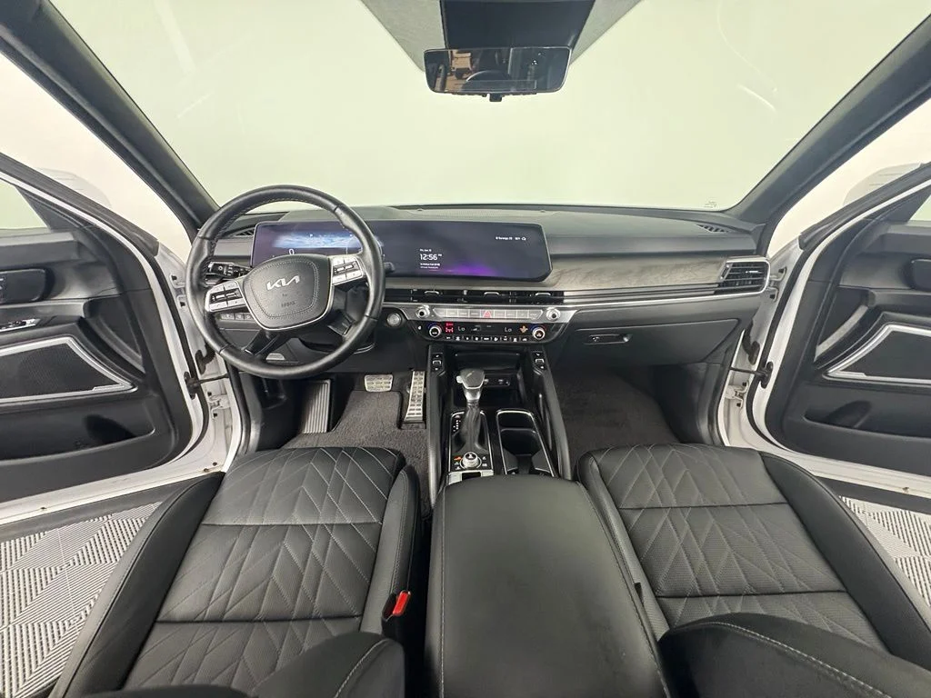 Certified Used 2024 White Kia SX-Prestige X-Pro image 4