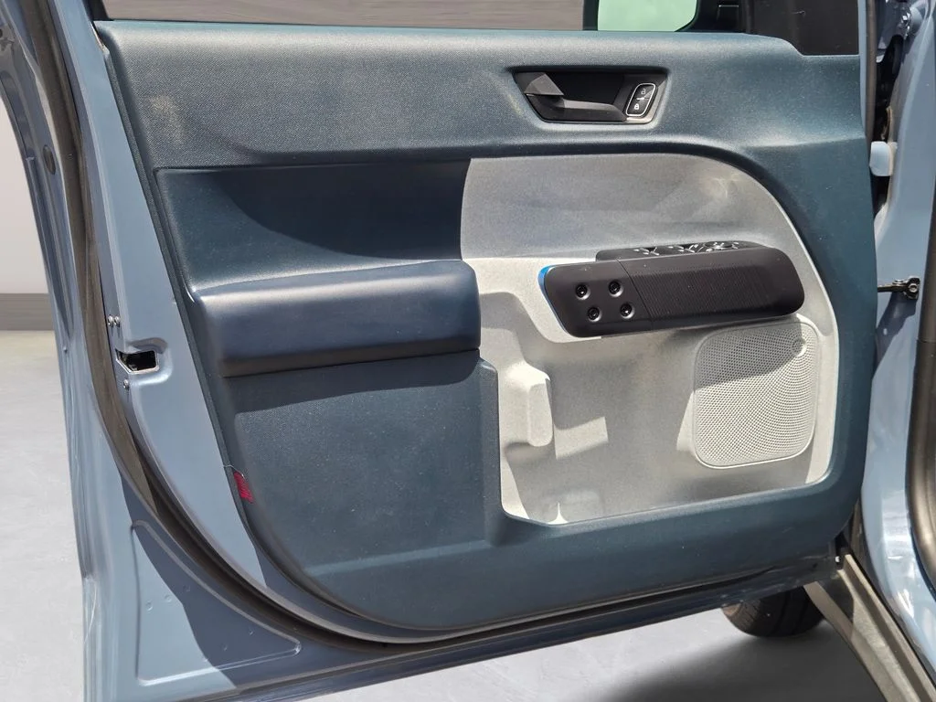 Used 2025 Gray Ford XLT image 21