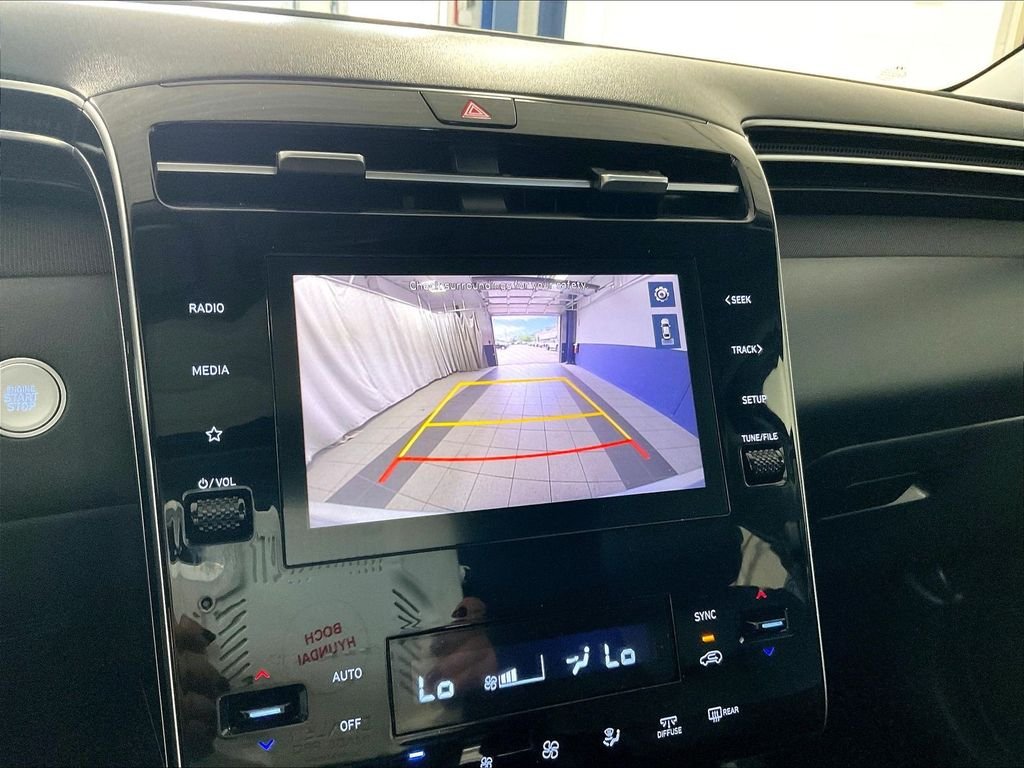 Used 2023 Silver Hyundai SEL image 19