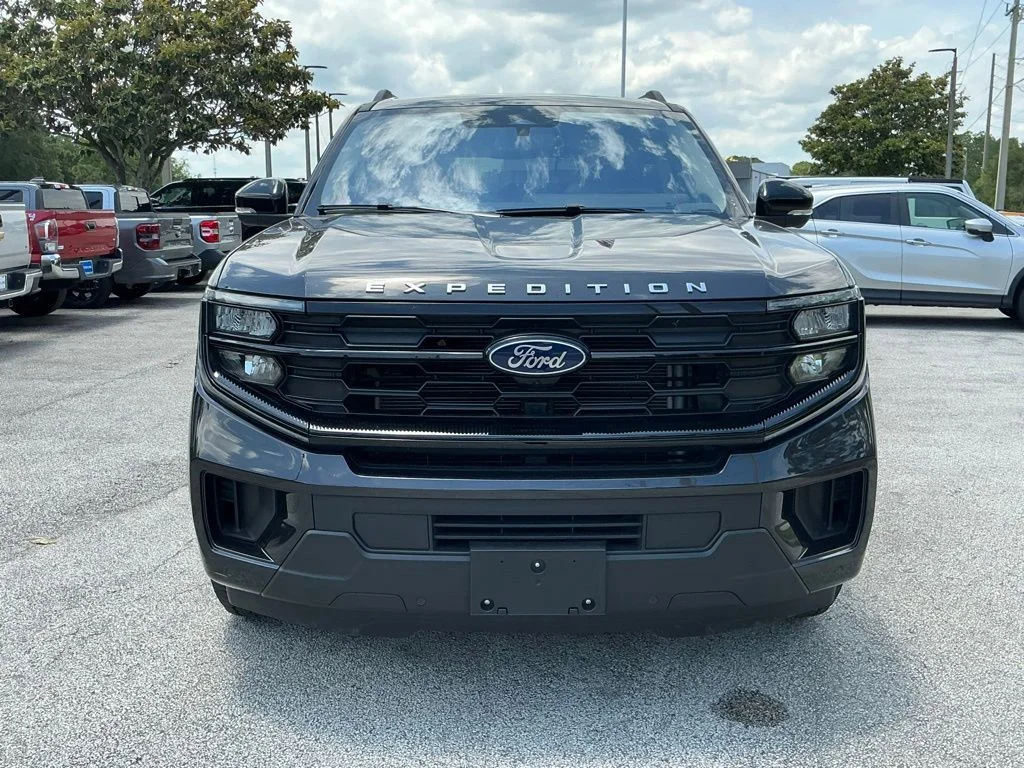 Used 2025 Gray Ford Active image 12