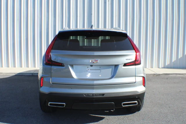 Used 2025 Argent Silver Metallic Cadillac FWD Premium Luxury image 15