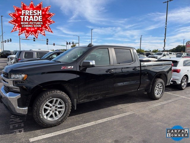 Used 2019 BLACK Chevrolet LT image 1