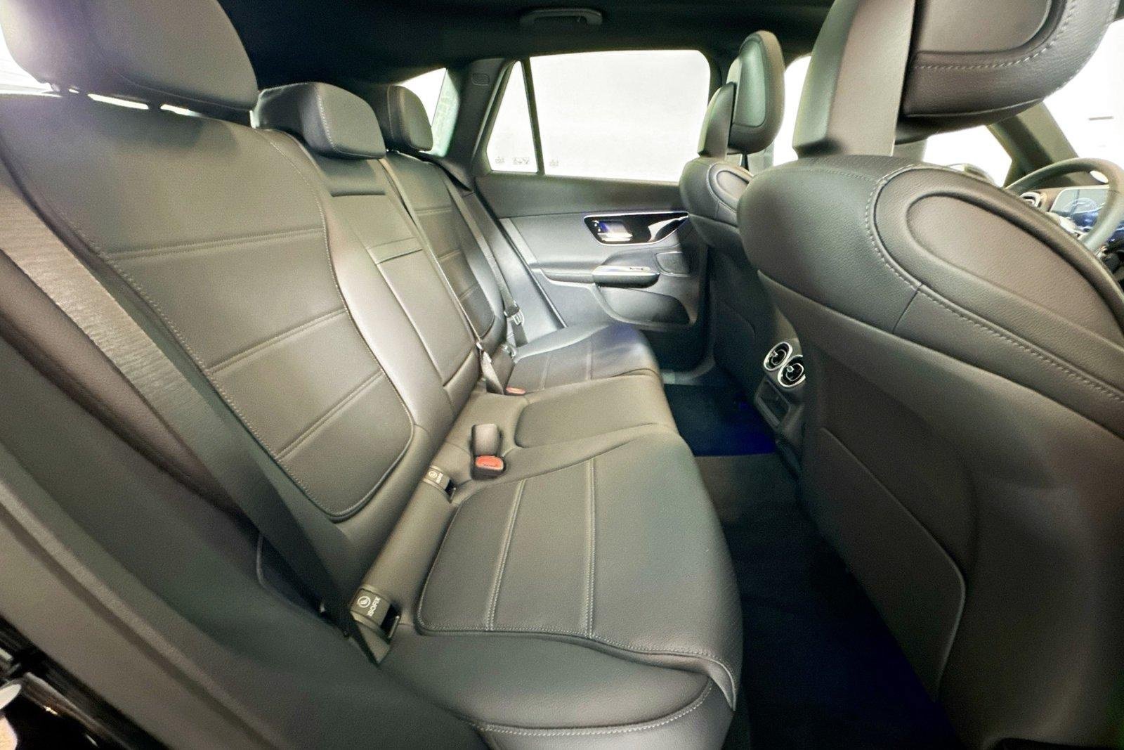 New 2026 Black Mercedes-Benz GLC 300 image 25