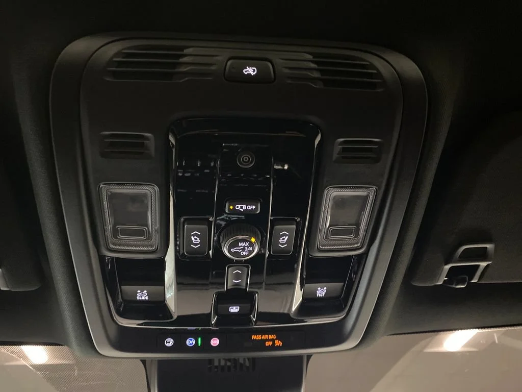 Used 2026 Glacier White Tricoat GMC Denali image 26