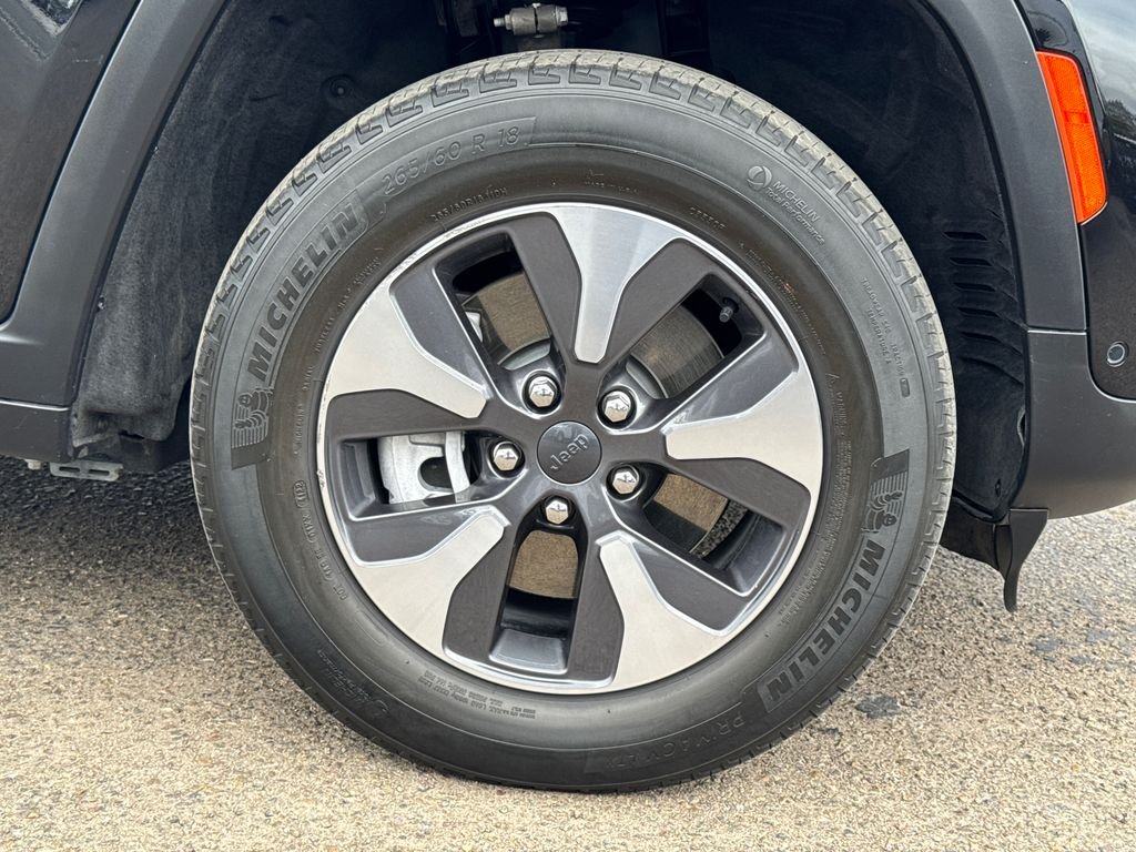 Used 2022 Black Jeep 4xe image 7