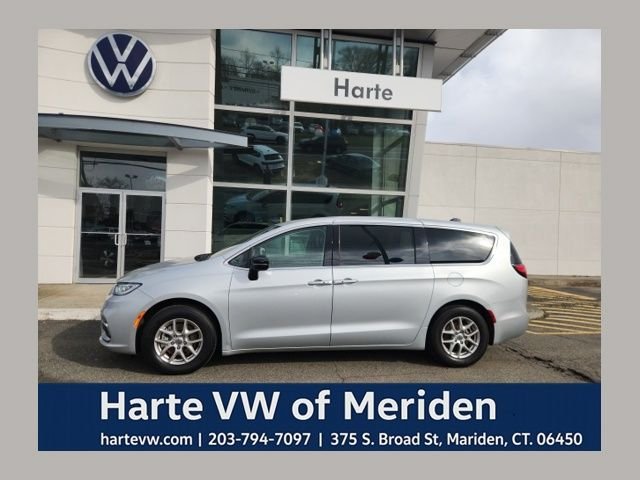 2024 Chrysler Pacifica