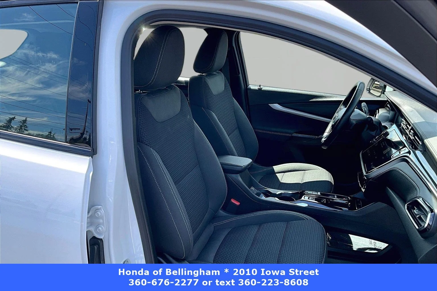 Used 2023 Summit White Chevrolet LT image 23
