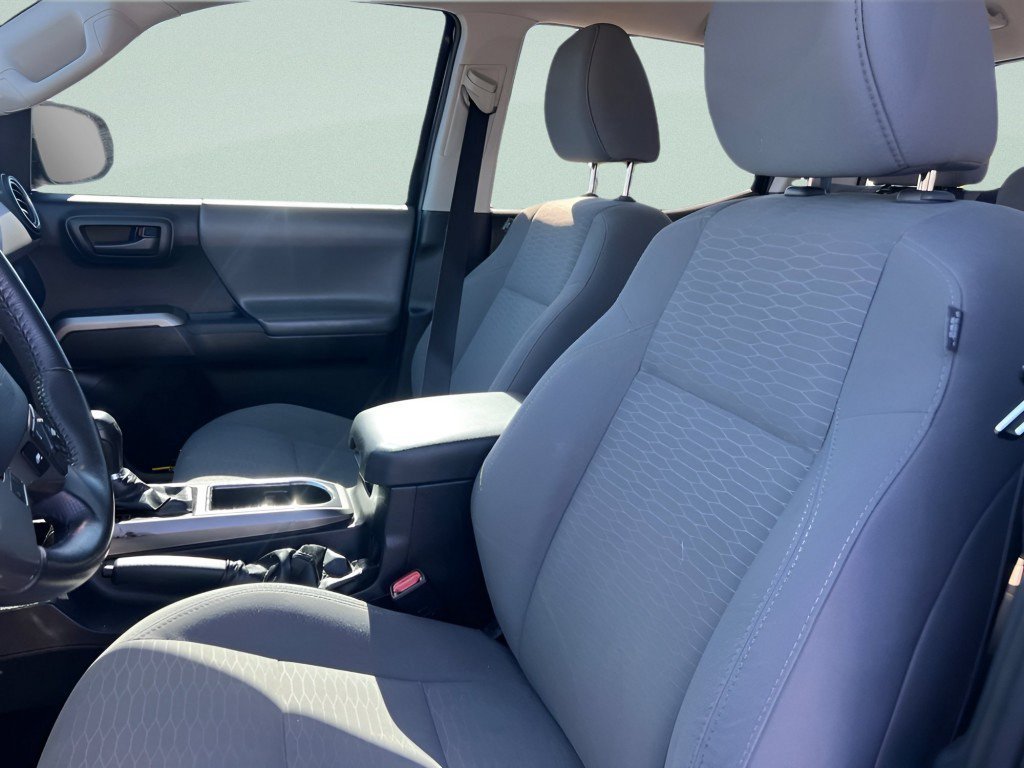 Used 2018 Magnetic Gray Metallic Toyota SR5 image 24