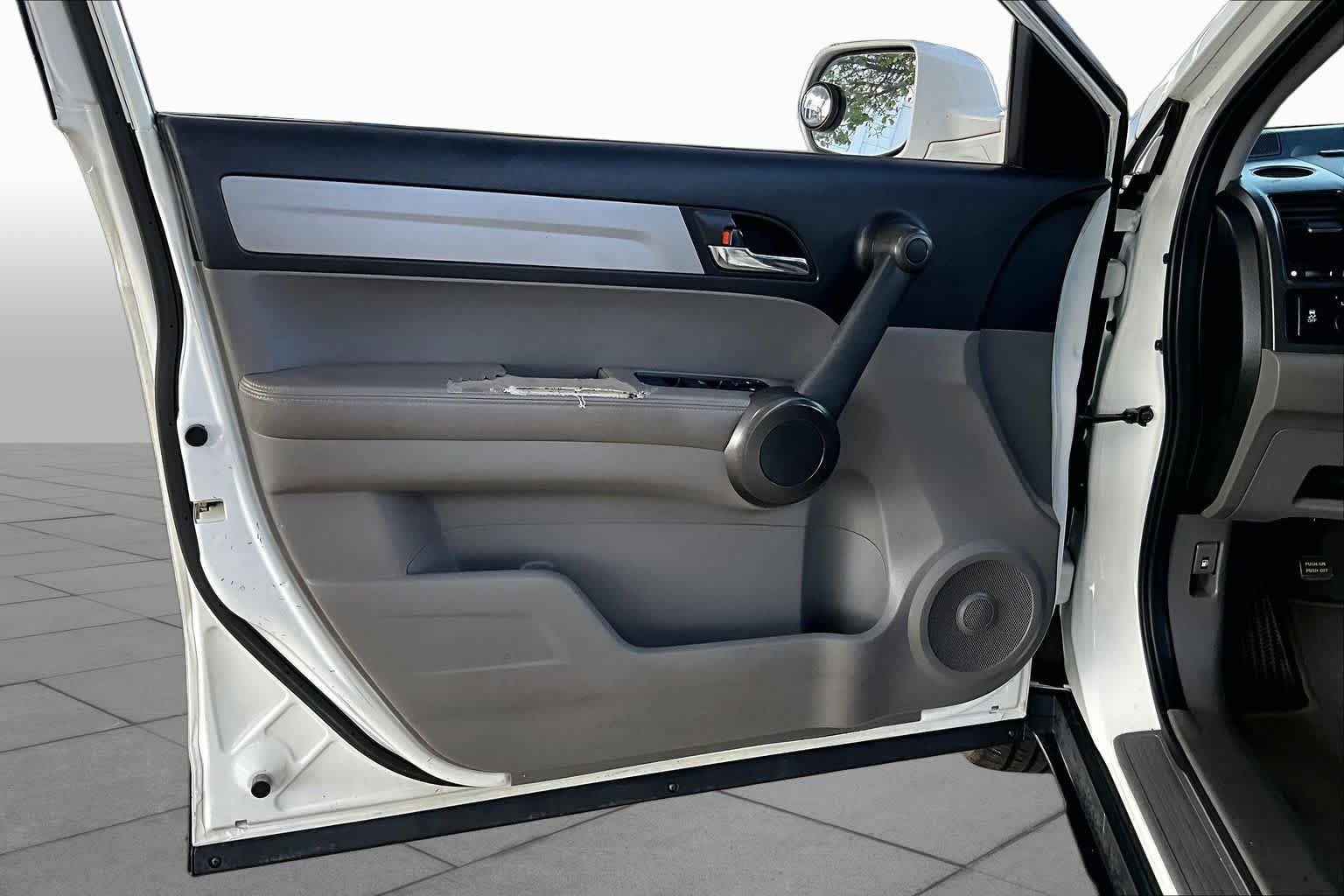 Used 2010 Taffeta White Honda EX-L image 20