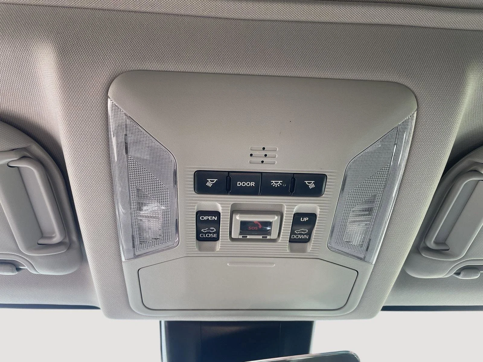 Used 2021 Silver Sky Metallic Toyota Hybrid XLE image 10