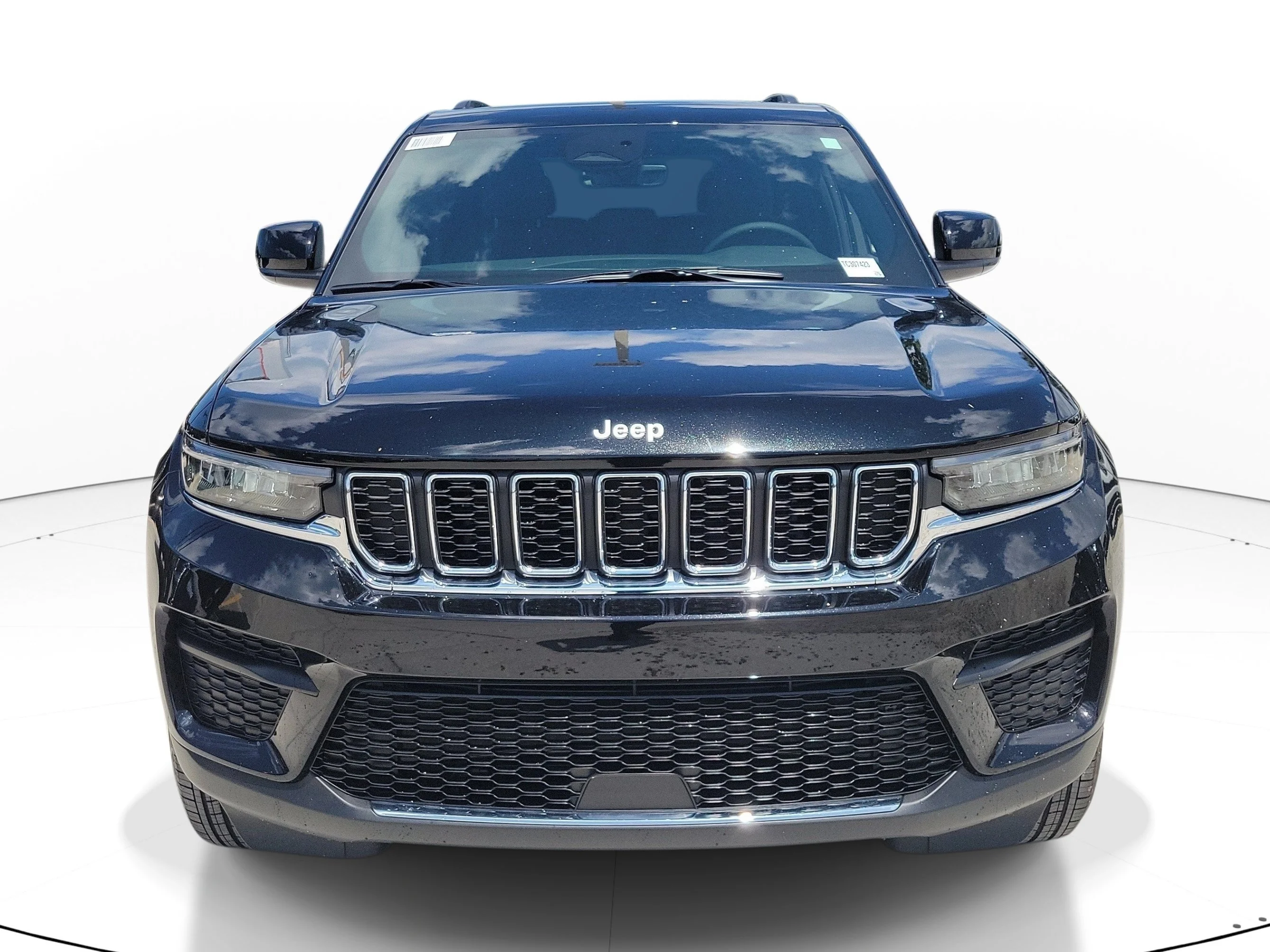 New 2026 Diamond Black Crystal Pearlcoat Jeep Laredo X image 2