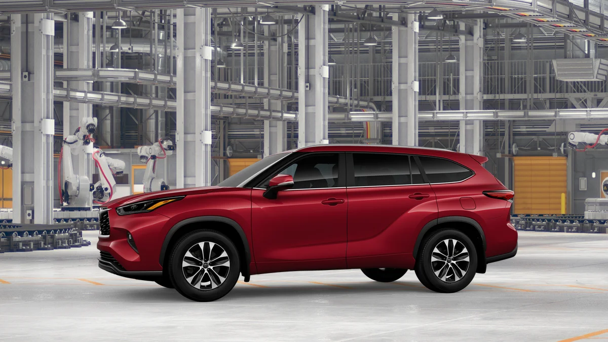 New 2026 Ruby Flare Pearl Toyota XLE image 3