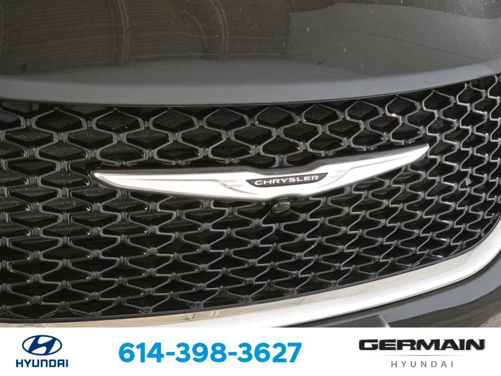 Used 2023 Black Chrysler Touring L image 14