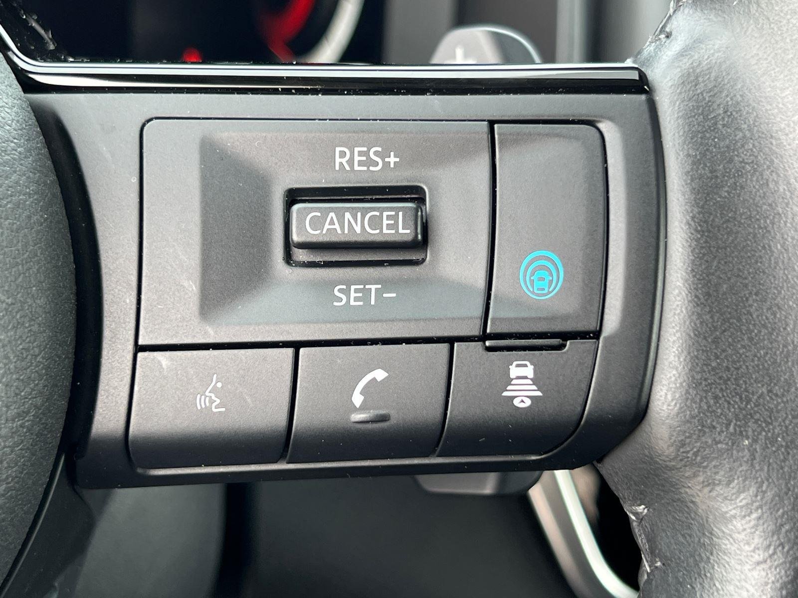 Used 2023 Caspian Blue Metallic/Super Black Nissan Platinum image 26