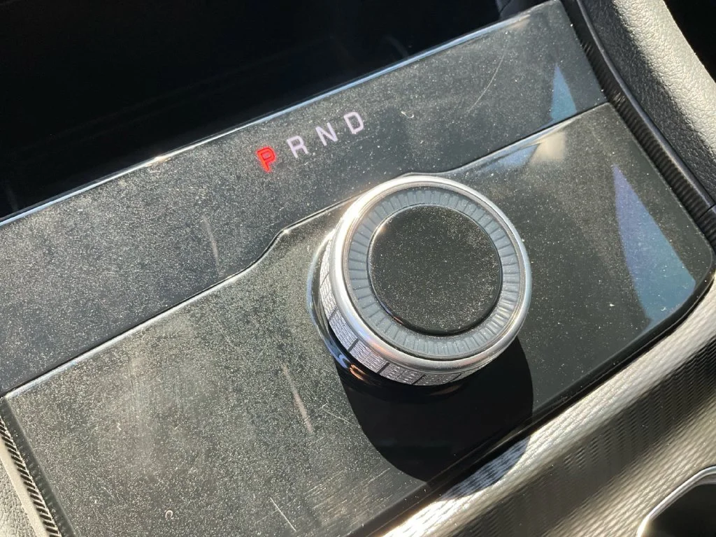 Used 2023 White Jeep Laredo image 30