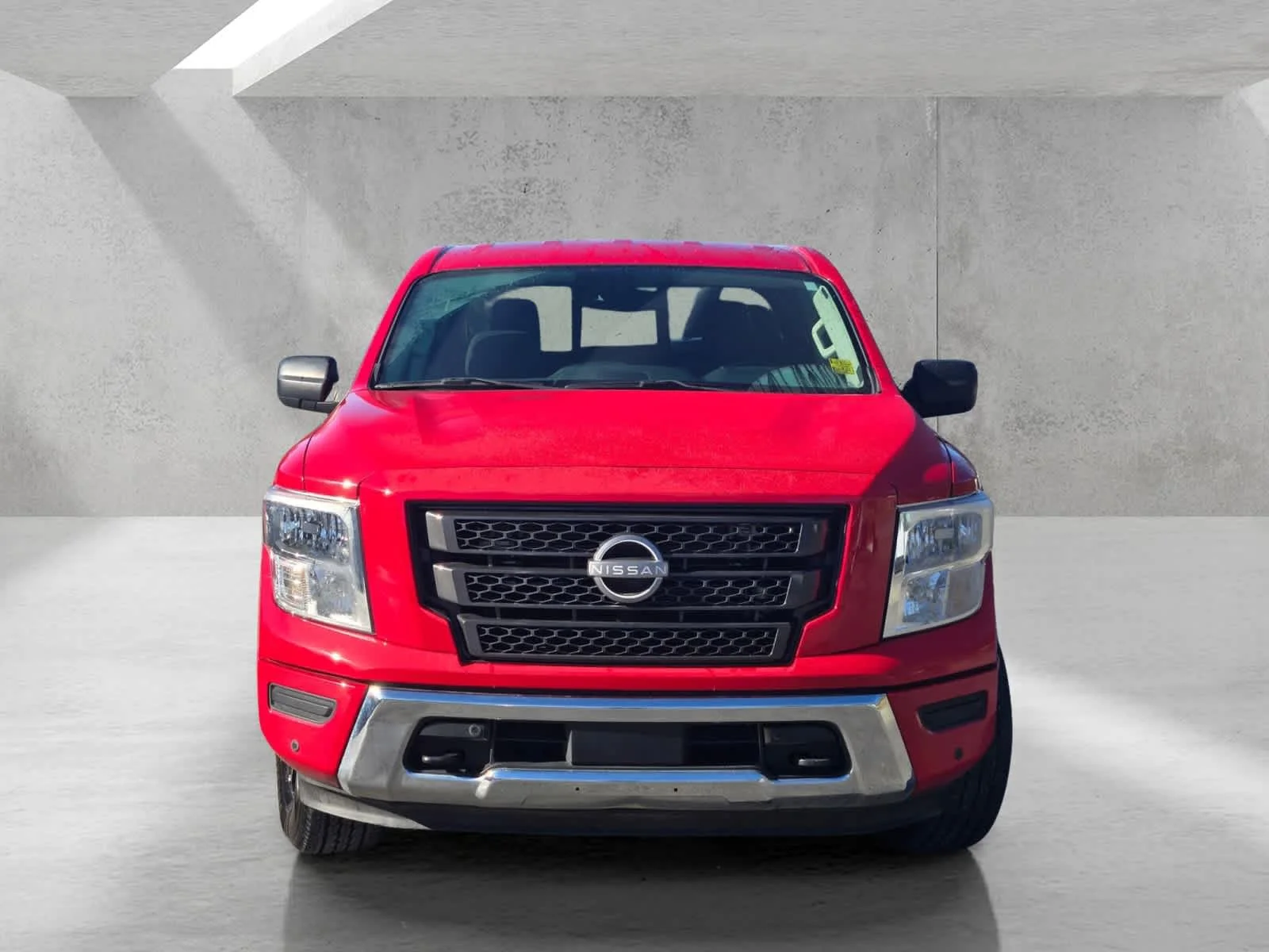 Used 2023  Nissan SV image 2