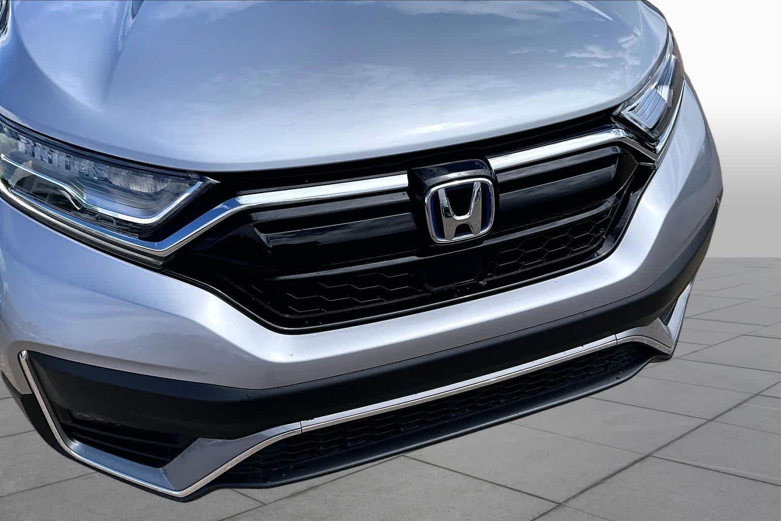 Used 2020 Lunar Silver Metallic Honda Touring image 26