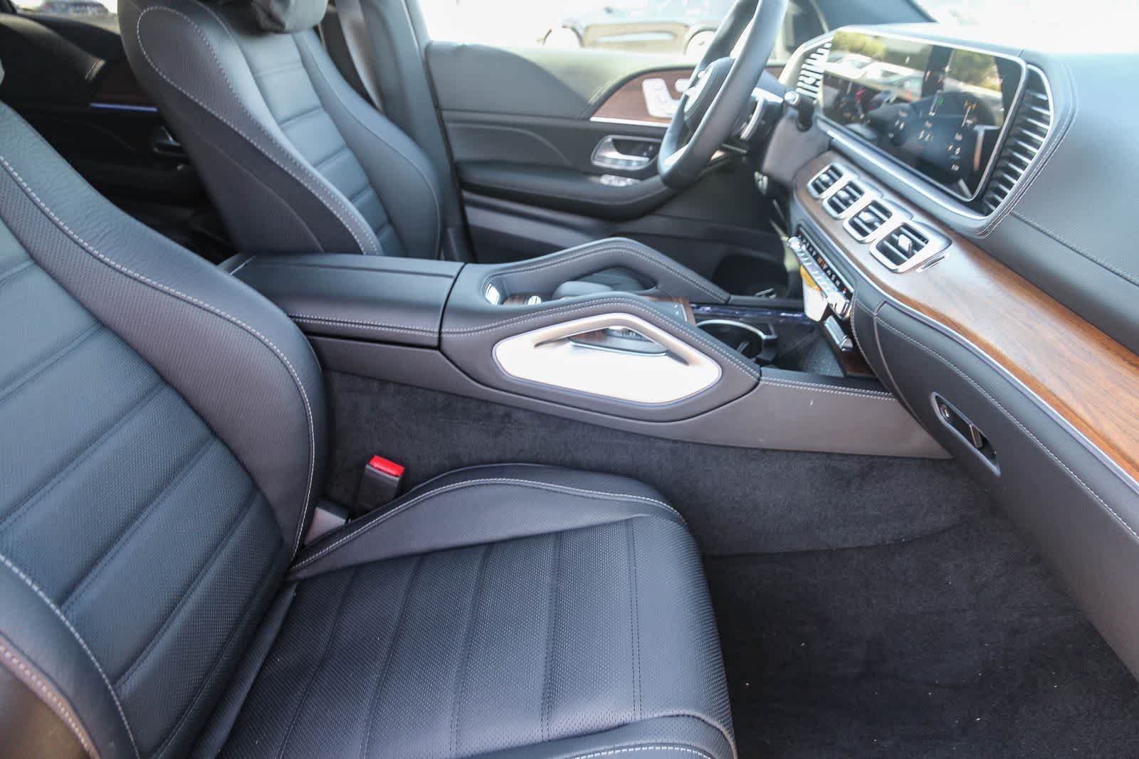 New 2026 Selenite Grey Metallic Mercedes-Benz GLS 580 image 18