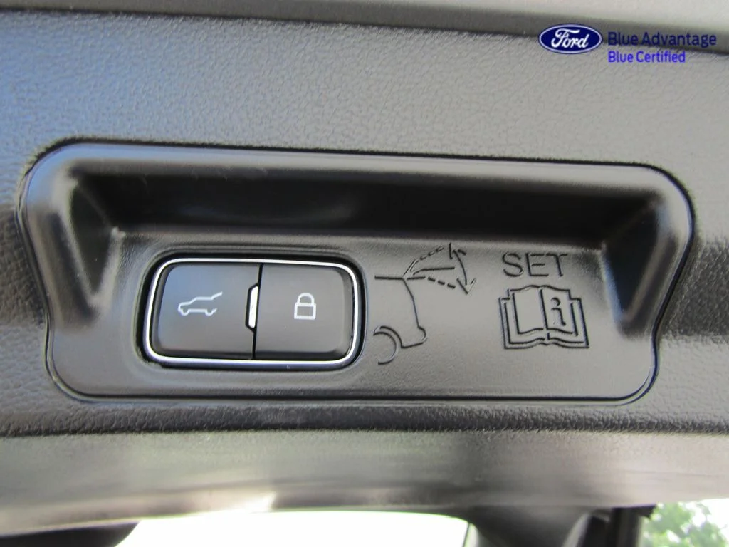 Certified Used 2024 Iconic Silver Metallic Ford XLT image 27