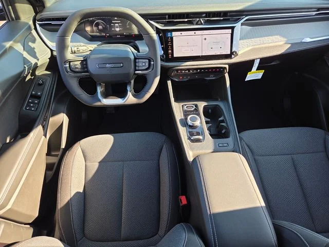 New 2026 Diamond Black Crystal Pearlcoat Jeep Laredo image 9