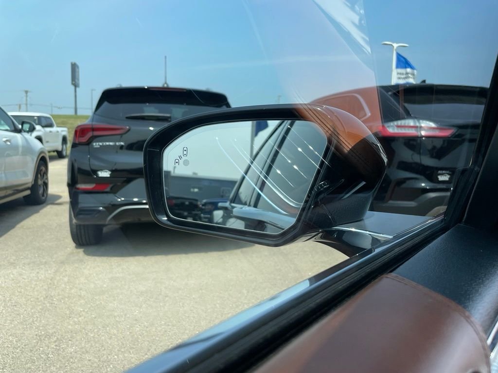 Used 2017 Black Lincoln Black Label image 36