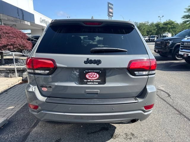 Used 2022 Gray Jeep Laredo X image 6