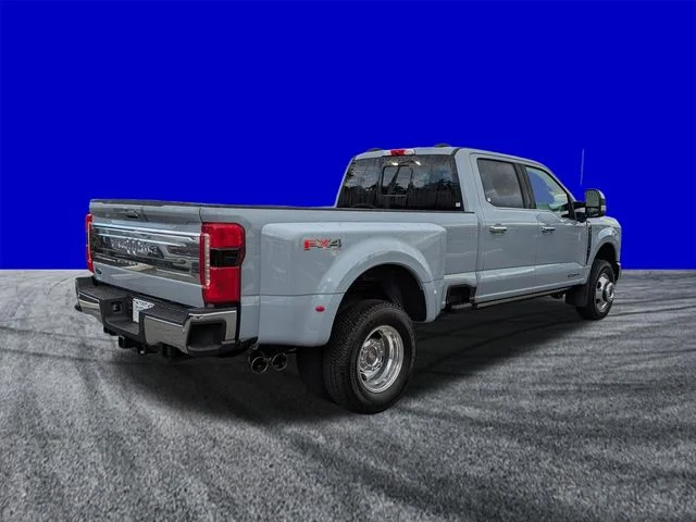New 2026 Glacier Gray Metallic Tri-Coat Ford F-350® King Ranch® image 4
