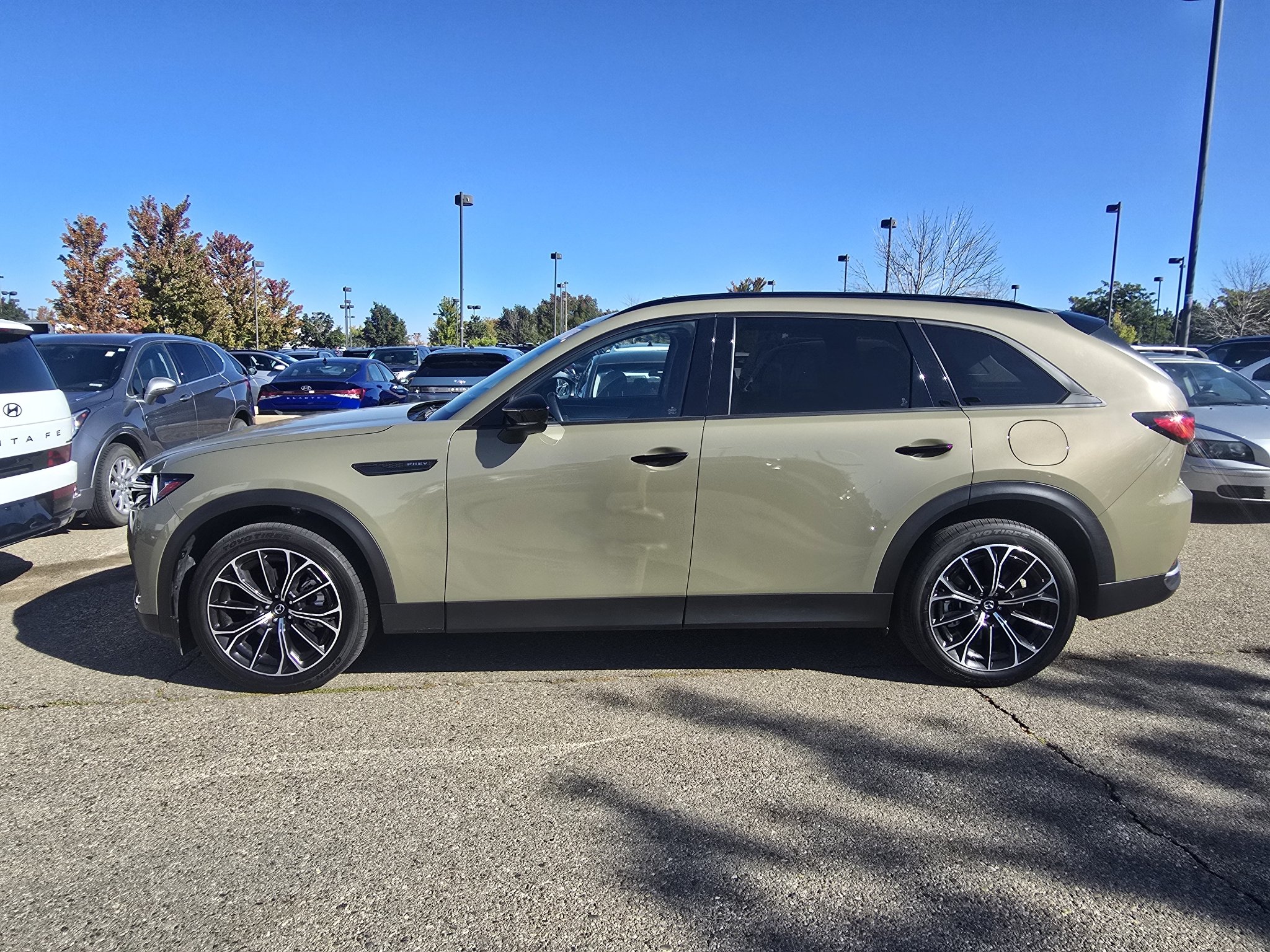 Used 2025 Zircon Sand Metallic Mazda Premium Package image 2
