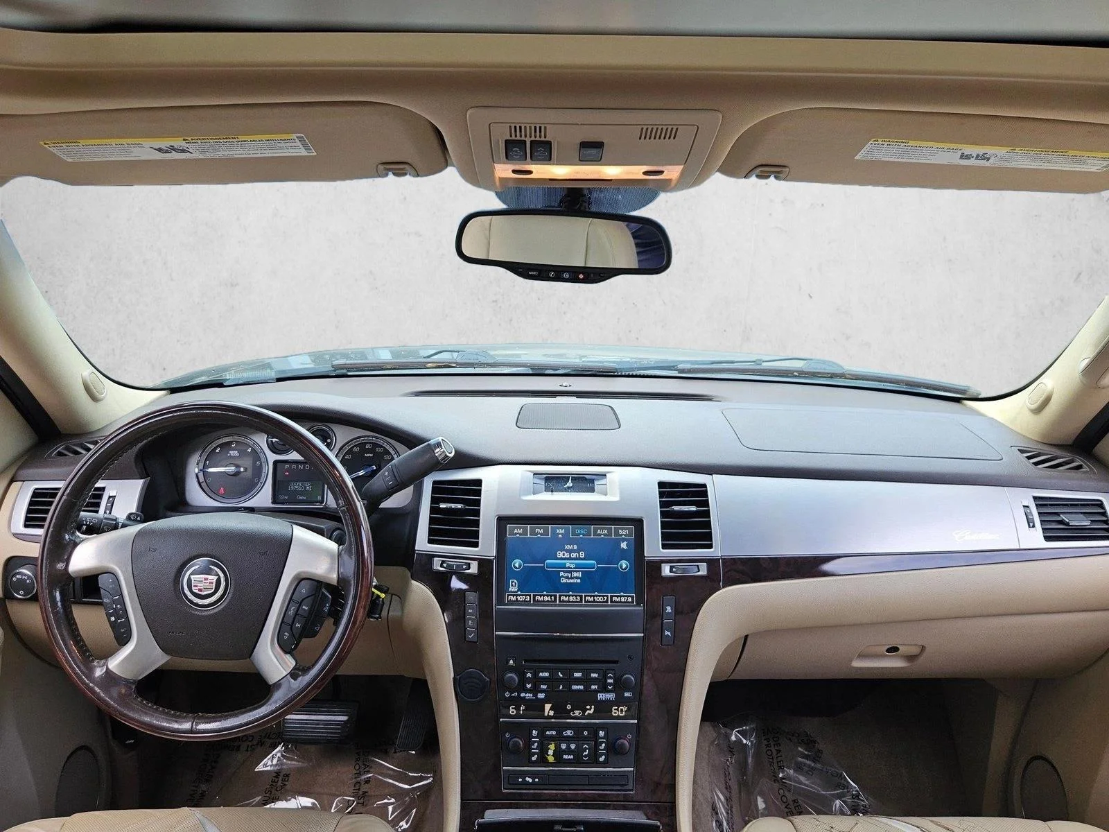 Used 2011 Black Raven Cadillac Luxury image 17