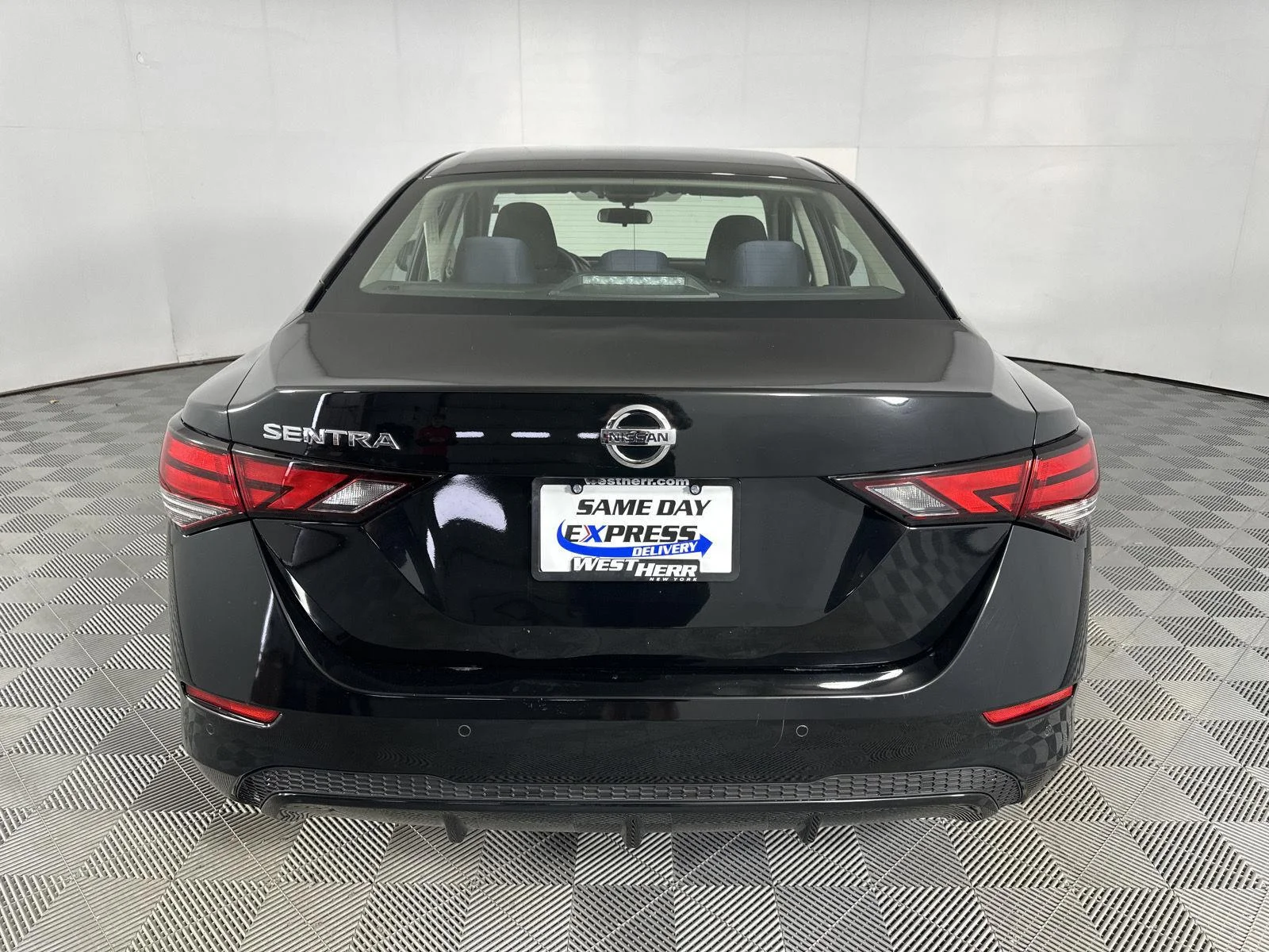 Used 2020 Super Black Nissan S image 6