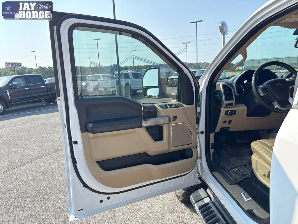 Used 2020 Oxford White Ford Lariat image 14