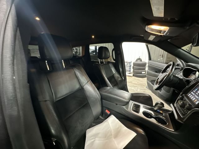 Used 2018 Gray Jeep Altitude image 32