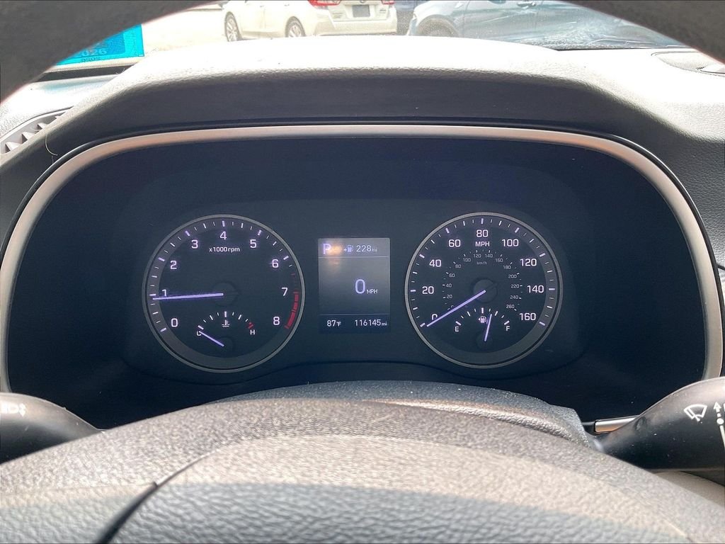 Used 2019 Silver Hyundai SE image 15