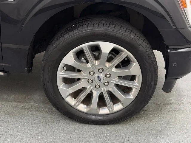 Used 2021 Black Ford Limited image 39