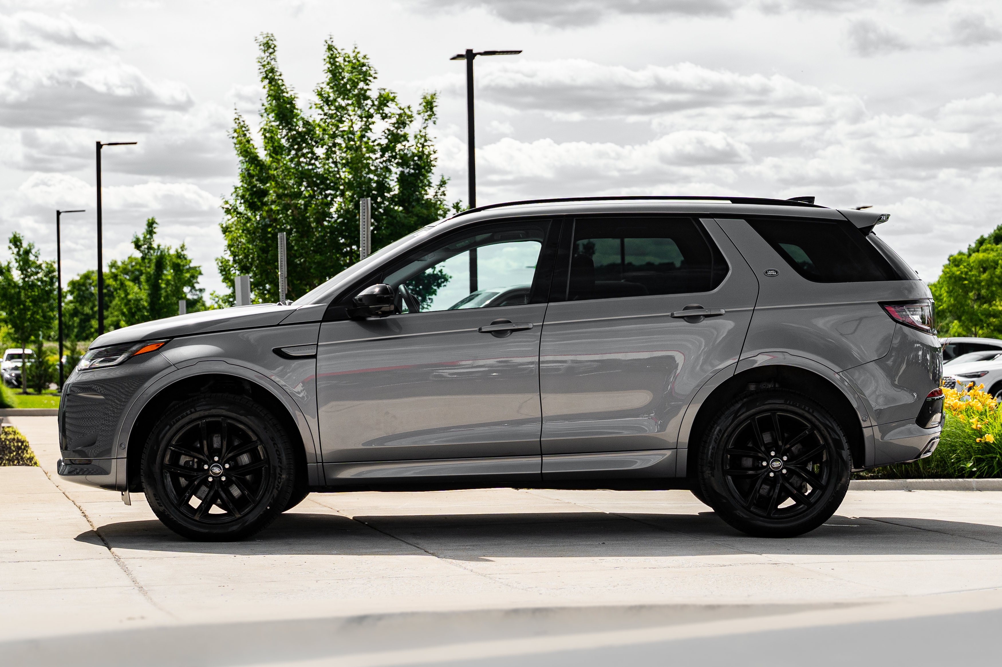 Used 2024 Eiger Gray Metallic Land Rover Core S image 6