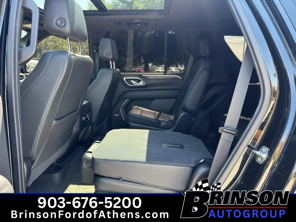 Used 2021 Black Chevrolet Z71 image 17