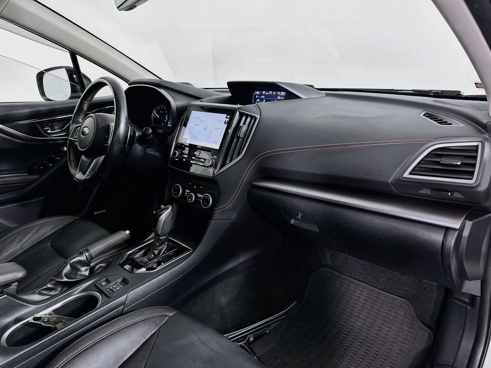 Used 2019 Crystal White Pearl Subaru 2.0i Limited image 30