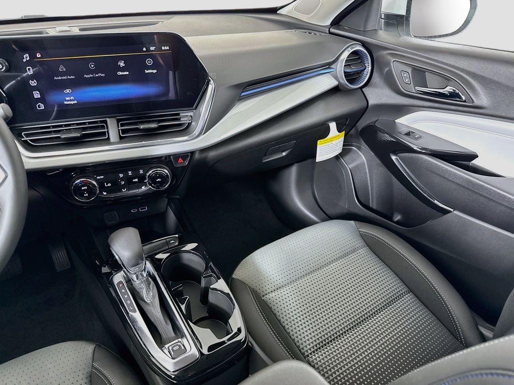 New 2026 Summit White Chevrolet LT image 21