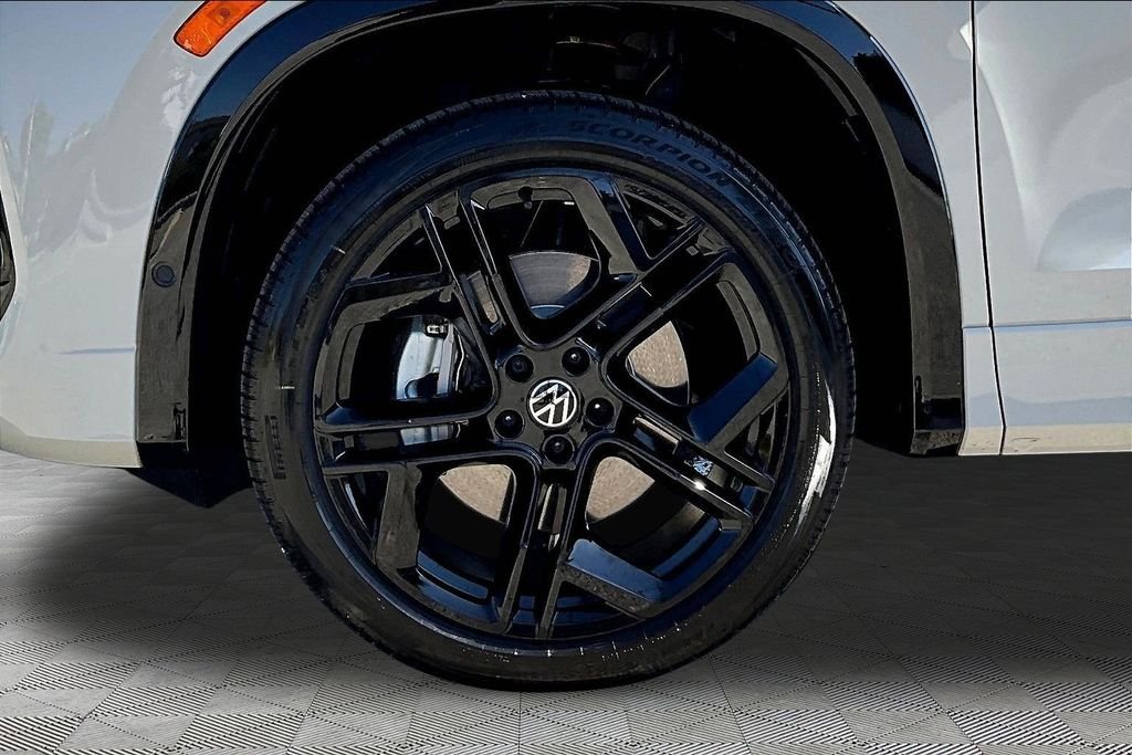 New 2026 Beige Volkswagen SE R-Line Black image 34