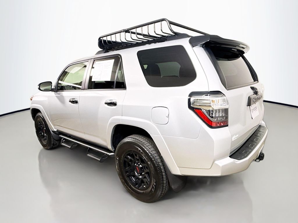 Used 2021 Classic Silver Metallic Toyota Venture image 5