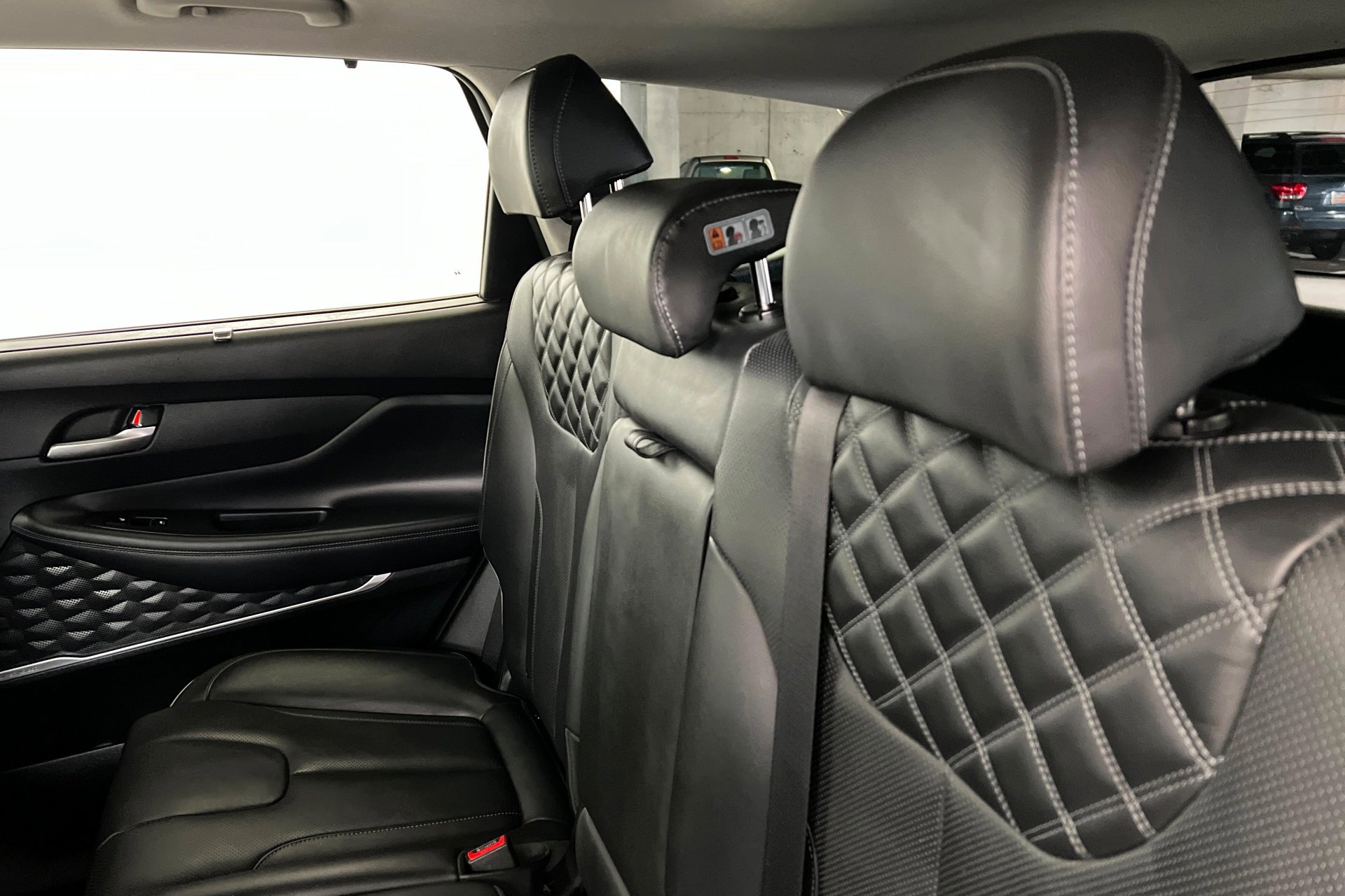Used 2022 Quartz White Hyundai Limited image 21