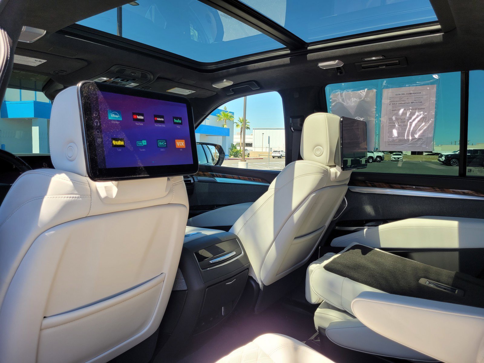 Certified Used 2025 Black Raven Cadillac Sport Platinum image 15