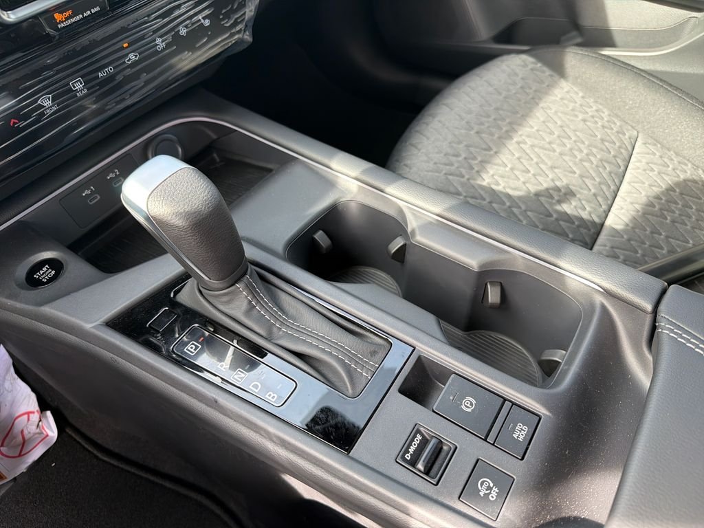 New 2026 Nissan Sentra SV 4D Sedan