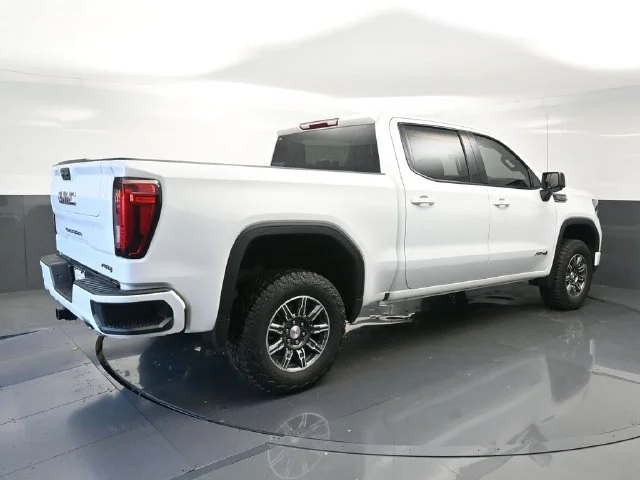 Used 2025 White GMC AT4 image 7