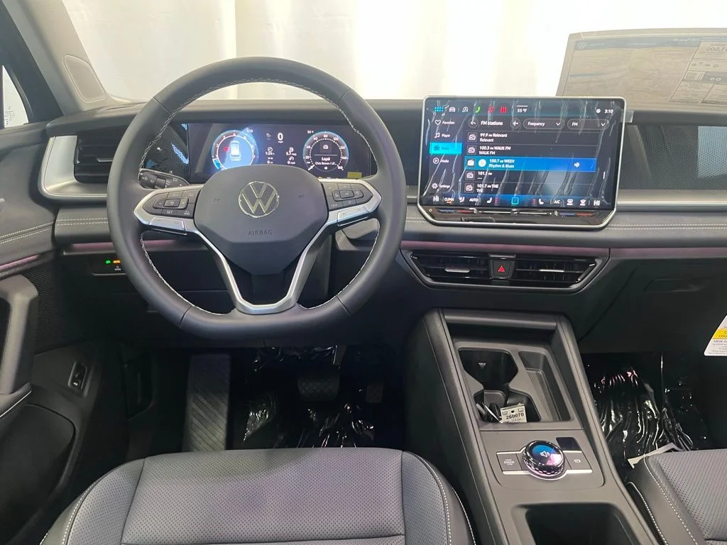 2026 Volkswagen Tiguan SE - Photo 17