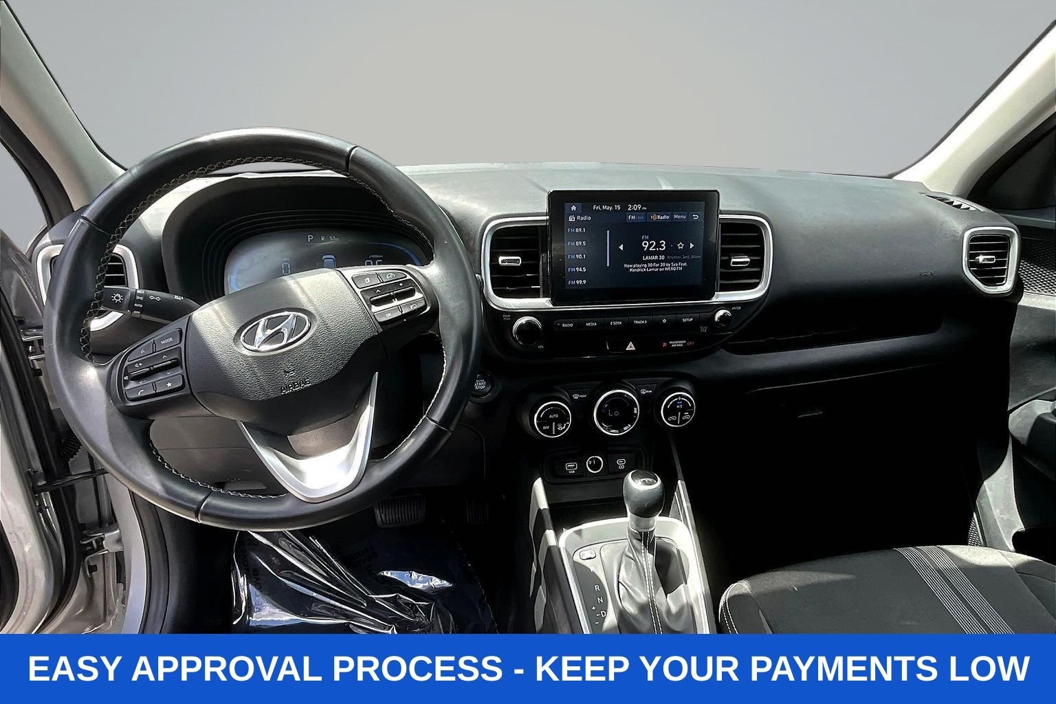 Used 2025 Silver Hyundai SEL image 10