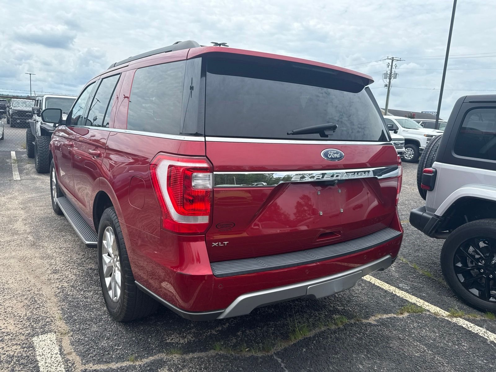 Used 2021 Red Ford XLT image 5