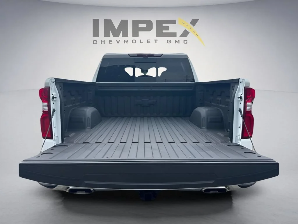 Used 2025 Summit White Chevrolet LTZ image 32
